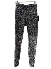 Lululemon Black and white Size 6 Leggings
