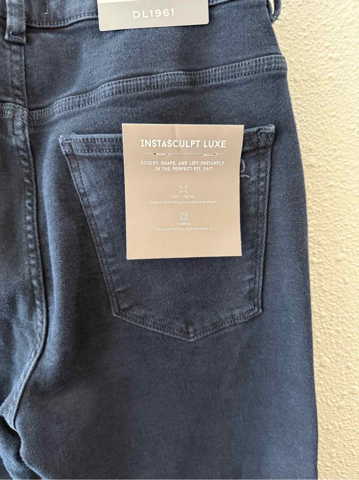 DL 1961 Dark Wash Size 30 Jeans